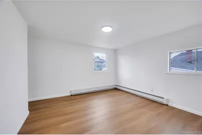 82 Scooter Lane, Hicksville, NY 11801 - Photo 24