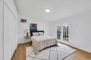 82 Scooter Ln, Hicksville, NY 11801 - Photo 16
