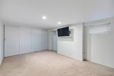 252 Cornwell Avenue, Malverne, NY 11565 - Photo 26