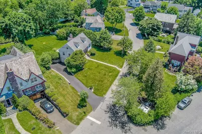 4 Calton Road, New Rochelle, NY 10804 - Photo 36