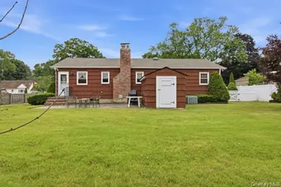825 Karshick Street, Bohemia, NY 11716 - Photo 26
