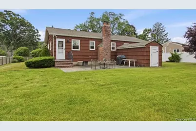 825 Karshick Street, Bohemia, NY 11716 - Photo 30