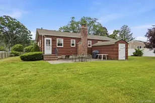 825 Karshick St, Bohemia, NY 11716 - Photo 30