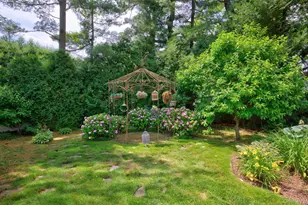 81 Lawrence Hill Rd, Huntington, NY 11743 - Photo 40