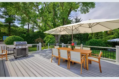 81 Lawrence Hill Road, Huntington, NY 11743 - Photo 32