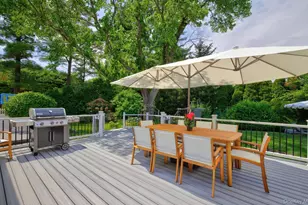 81 Lawrence Hill Rd, Huntington, NY 11743 - Photo 32