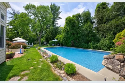 81 Lawrence Hill Road, Huntington, NY 11743 - Photo 34