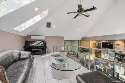122 Lawrence Avenue, Lawrence, NY 11559 - Photo 14
