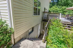 67 Oak St, Centereach, NY 11720 - Photo 32