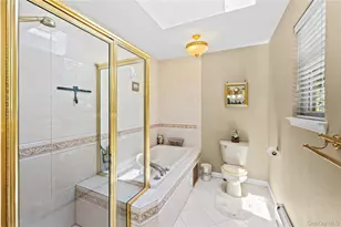 67 Oak St, Centereach, NY 11720 - Photo 22