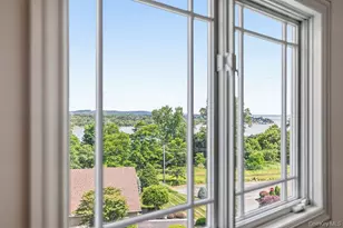 4 Katavolos Dr, Tomkins Cove, NY 10986 - Photo 32