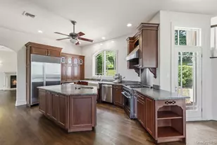 4 Katavolos Dr, Tomkins Cove, NY 10986 - Photo 22