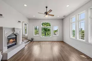 4 Katavolos Dr, Tomkins Cove, NY 10986 - Photo 12