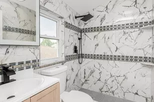 144-15 226th St, Springfield Gardens, NY 11413 - Photo 16