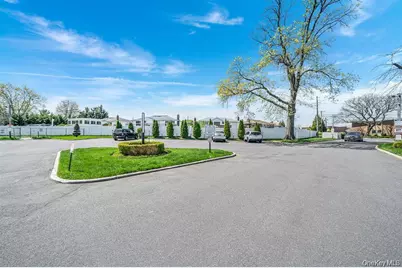 4 Rose Street #Building 6 Unit D-1, Oceanside, NY 11572 - Photo 12