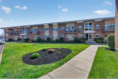 4 Rose Street #Building 6 Unit D-1, Oceanside, NY 11572 - Photo 1
