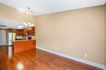 1132 Willow Lane, Valley Stream, NY 11580 - Photo 10
