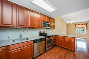 1132 Willow Ln, Valley Stream, NY 11580 - Photo 14