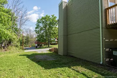 5 Idlewild Drive, Poughkeepsie, NY 12601 - Photo 8