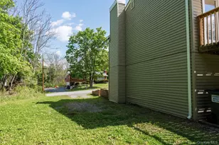 5 Idlewild Dr, Poughkeepsie, NY 12601 - Photo 8
