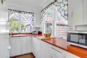 [Address not provided], East Hampton, NY 11937 - Photo 20