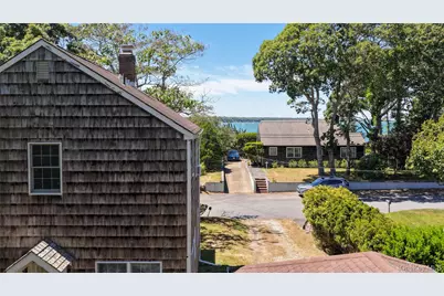 [Address not provided], East Hampton, NY 11937 - Photo 10