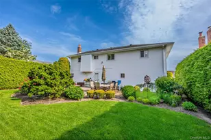 2969 Hampton Ct, Wantagh, NY 11793 - Photo 32