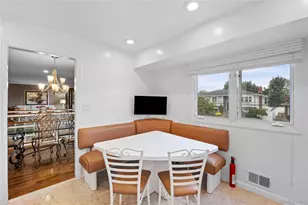 2969 Hampton Ct, Wantagh, NY 11793 - Photo 12