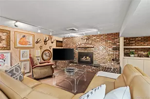2969 Hampton Ct, Wantagh, NY 11793 - Photo 24