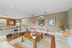 2969 Hampton Ct, Wantagh, NY 11793 - Photo 6