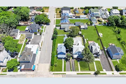 105 Maple Avenue, Patchogue, NY 11772 - Photo 2