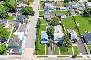105 Maple Ave, Patchogue, NY 11772 - Photo 2