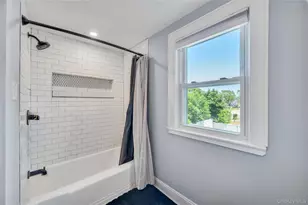 105 Maple Ave, Patchogue, NY 11772 - Photo 12