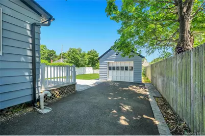 105 Maple Avenue, Patchogue, NY 11772 - Photo 18