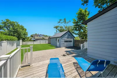 105 Maple Avenue, Patchogue, NY 11772 - Photo 20