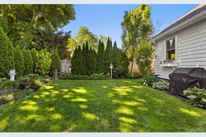 418 Pine Acres Boulevard, Brightwaters, NY 11718 - Photo 22