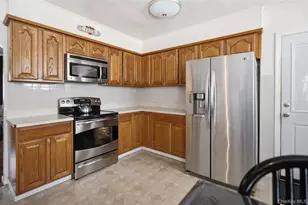 145 Calebs Path, Brentwood, NY 11717 - Photo 6