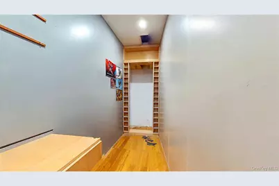 65-19 Myrtle Avenue #StoreFront 2, Glendale, NY 11385 - Photo 8