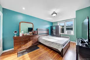 87-80 Little Neck Pkwy, Floral Park, NY 11001 - Photo 8