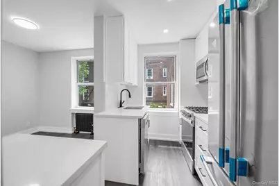 78-06 Main Street #2L, Flushing, NY 11367 - Photo 4