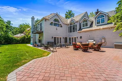 86 Dorchester Drive, Manhasset, NY 11030 - Photo 28
