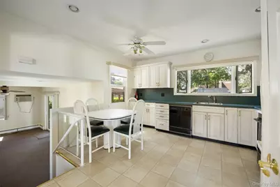 95 Laurel Road, Lindenhurst, NY 11757 - Photo 6