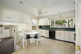 95 Laurel Rd, Lindenhurst, NY 11757 - Photo 6