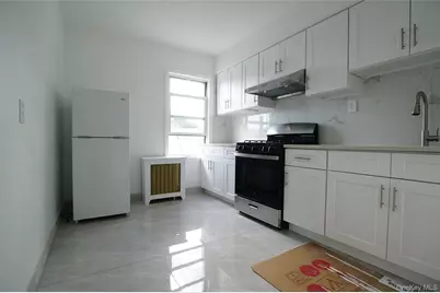 16011 84th Road, Jamaica, NY 11432 - Photo 8