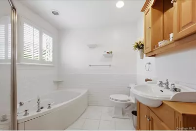 202 Bayport Avenue, Bayport, NY 11705 - Photo 26