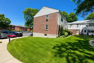 15-14 212th St, Bayside, NY 11360 - Photo 26