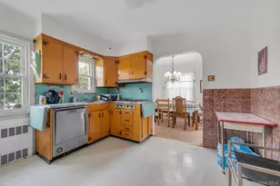 194-04 56th Ave, Fresh Meadows, NY 11365 - Photo 6