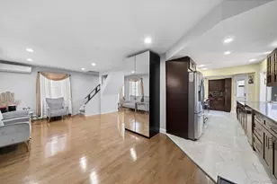 164 Gordon Rd, Valley Stream, NY 11581 - Photo 2