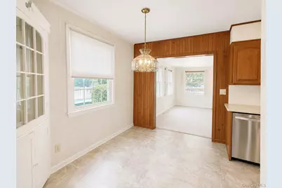 32 Hasbrouck Drive, Poughkeepsie, NY 12603 - Photo 4