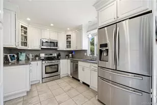 634 Morrison St, Babylon, NY 11702 - Photo 8
